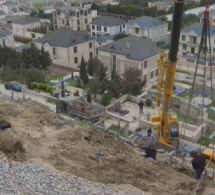 <i><b>Səbail rayonunda torpaq sürüşməsi baş verib - <font color=red>VİDEO</b></i></font>