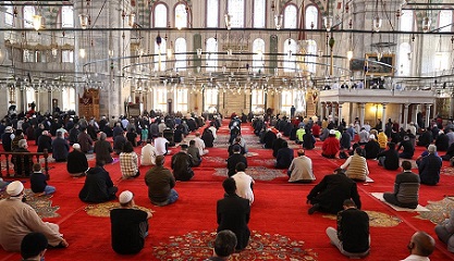 Bayram namazı bu saatlarda qılınacaq - Şeyx