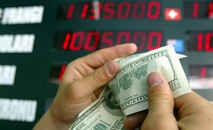 Dollar neçəyə olacaq? - Mərkəzi Bank yeni məzənnəni açıqladı