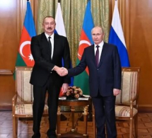 <i><b>Vladimir Putin İlham Əliyevə zəng edib -<font color=red> Müzakirə</b></i></font>